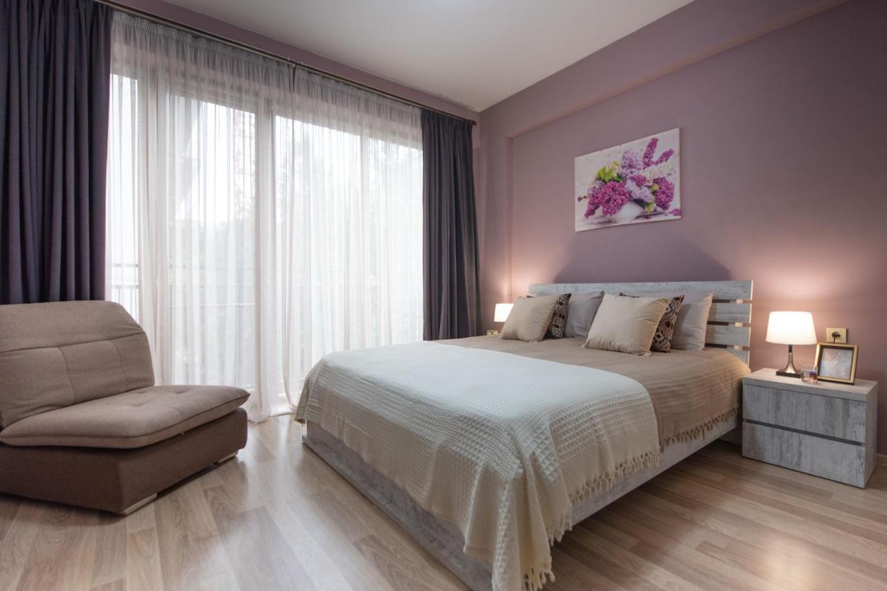 Gg Home - Cozy 2-Bedroom Apartment On Givi Kartozia Tbilisi Ngoại thất bức ảnh