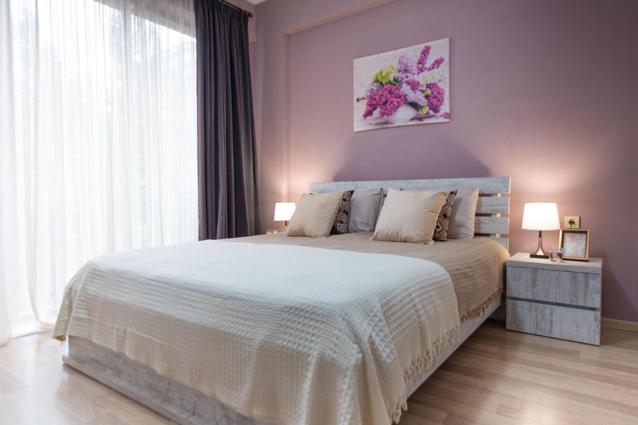 Gg Home - Cozy 2-Bedroom Apartment On Givi Kartozia Tbilisi Ngoại thất bức ảnh