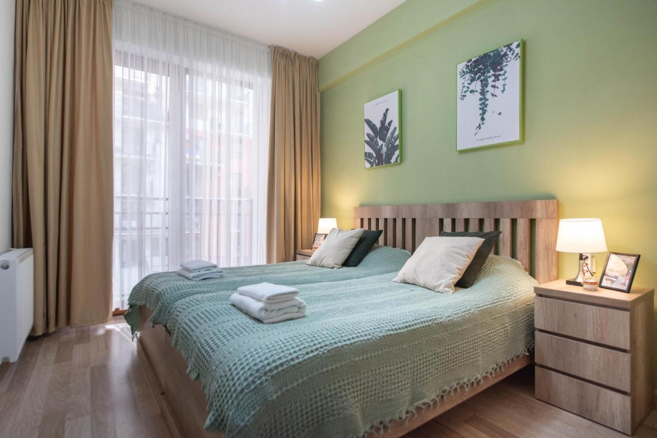 Gg Home - Cozy 2-Bedroom Apartment On Givi Kartozia Tbilisi Ngoại thất bức ảnh