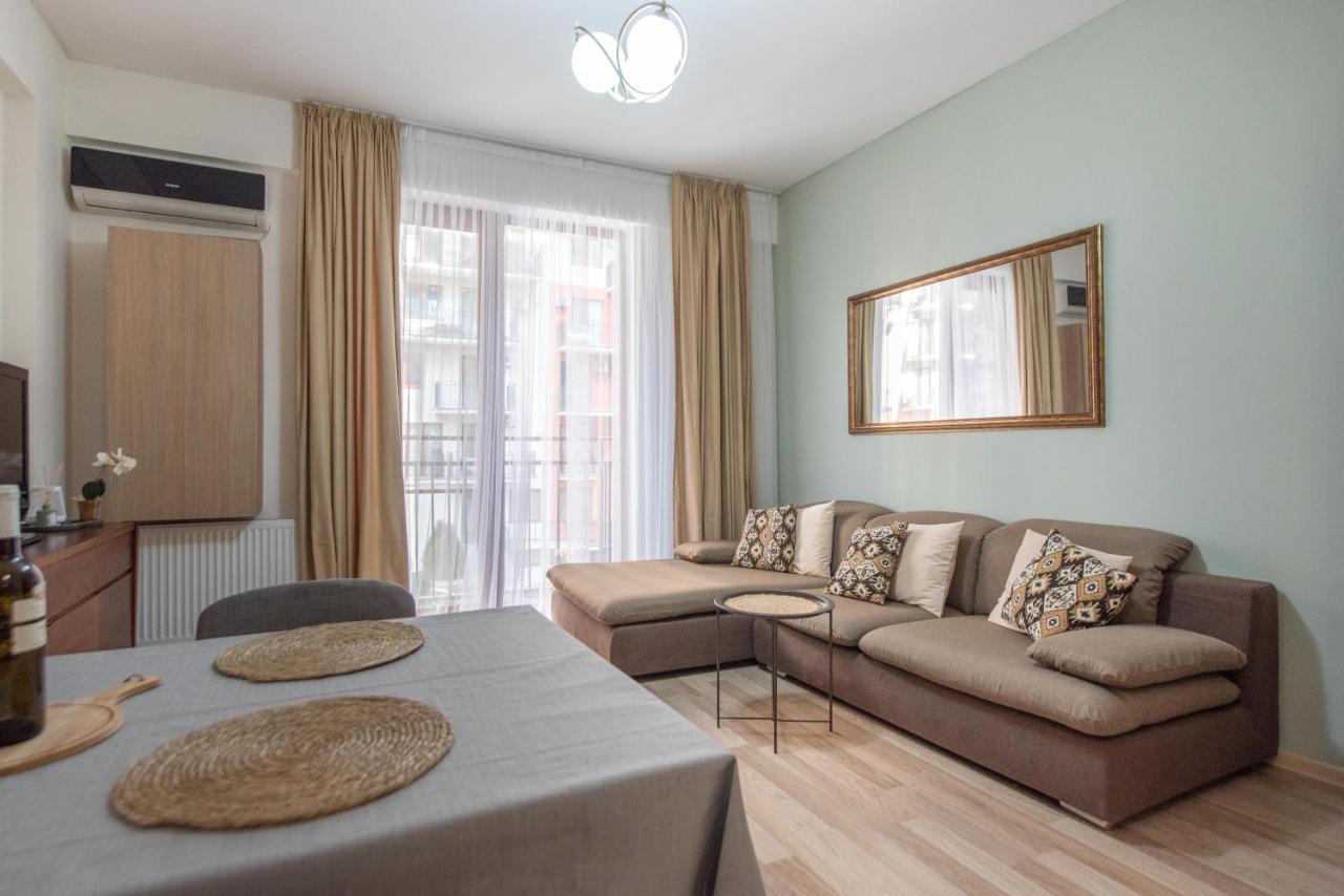 Gg Home - Cozy 2-Bedroom Apartment On Givi Kartozia Tbilisi Ngoại thất bức ảnh